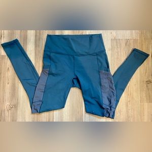 Fabletics Leggings Blue/Teal (S)